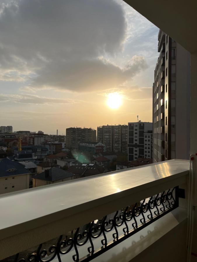 Central Luxury Apartment Pristina Kültér fotó