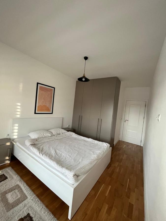 Central Luxury Apartment Pristina Kültér fotó